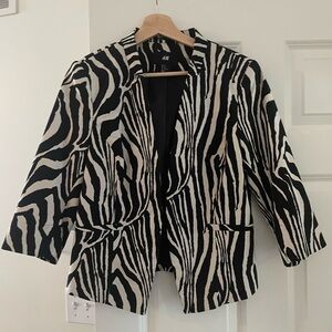 H&M Zebra Pattern Blazer in Black and White size 12